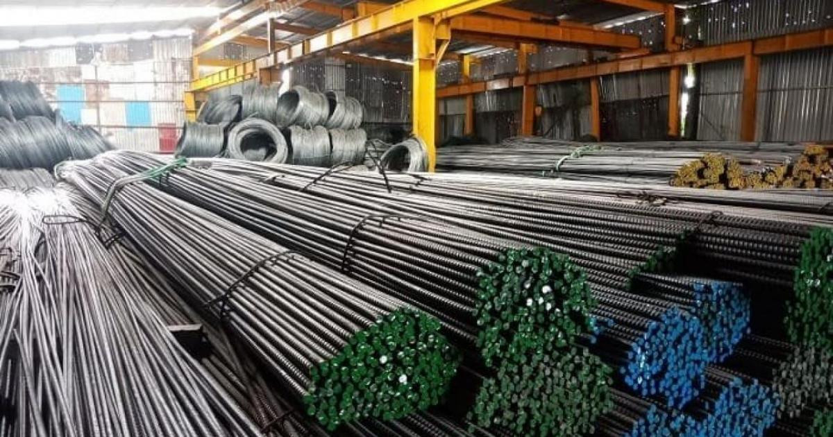 Thép thông báo tăng giá, nhập nhiên liệu phế giảm